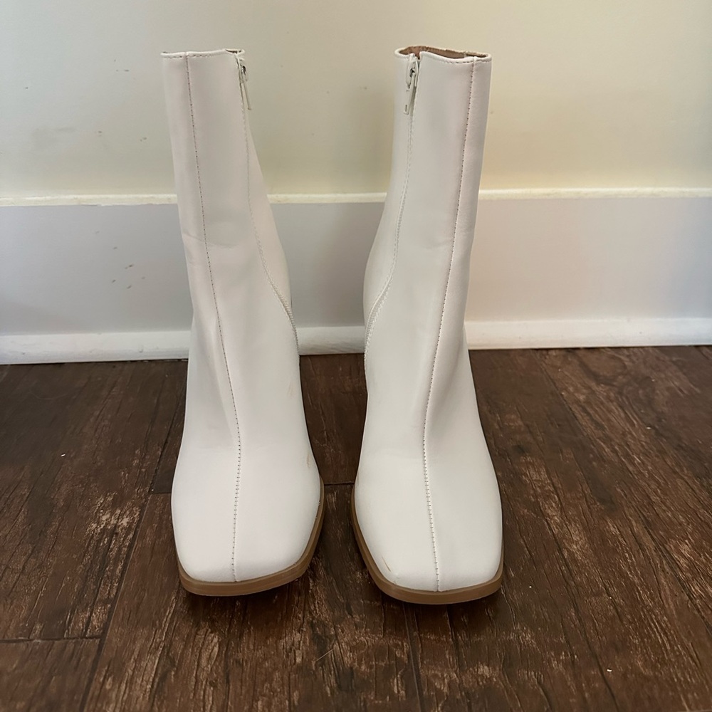 Coutgo White square toe booties